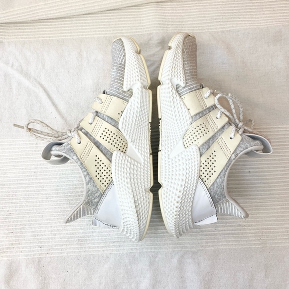 White Adidas Propheres - Picture 13 of 16